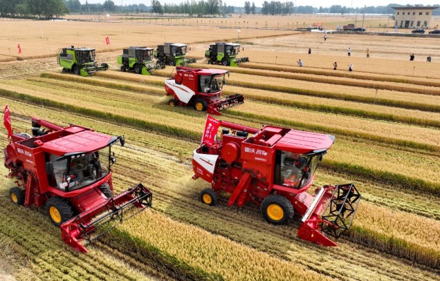 IARRP team invited to review research progress of rhizosphere microbes enhancing crop salt tolerance